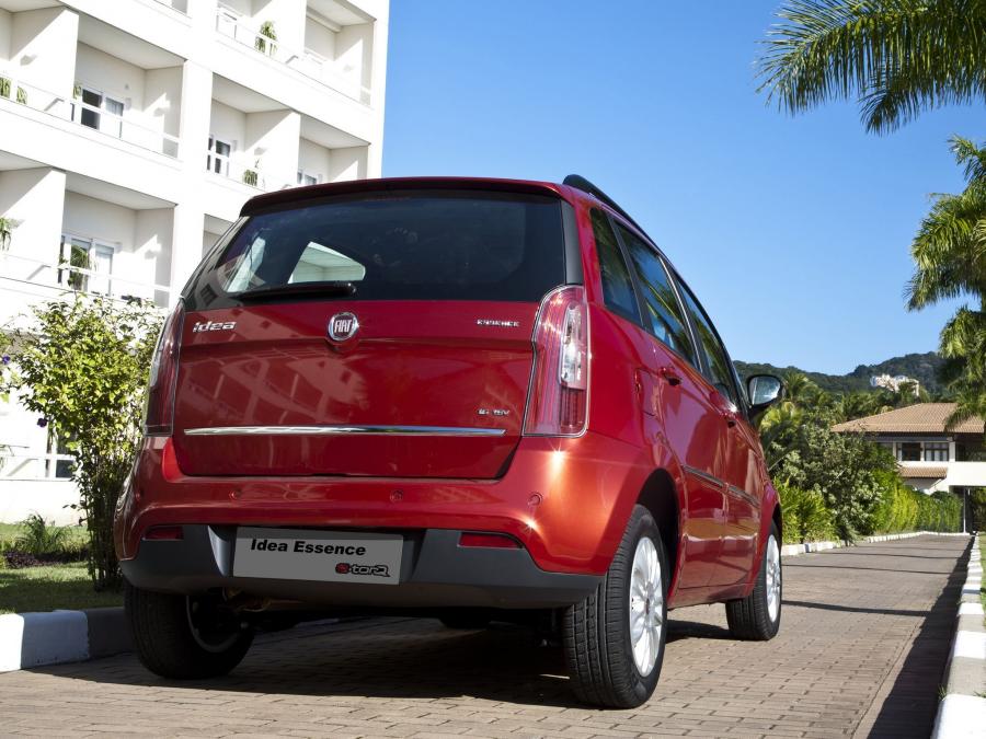  Fiat Idea Essence 2010 года  (фото 4 из 9)